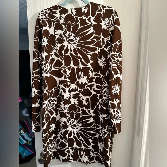 NWT Diane Von Furstenberg Reina Brown & White Floral Dress- Size 8 - Picture 2 of 10